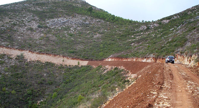 Tratamiento de terraplenes en pistas forestales